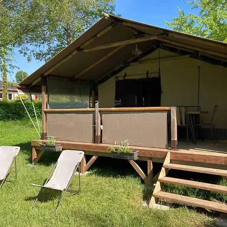 Camping Les Portes Du Perche Mamers Buitenkant foto