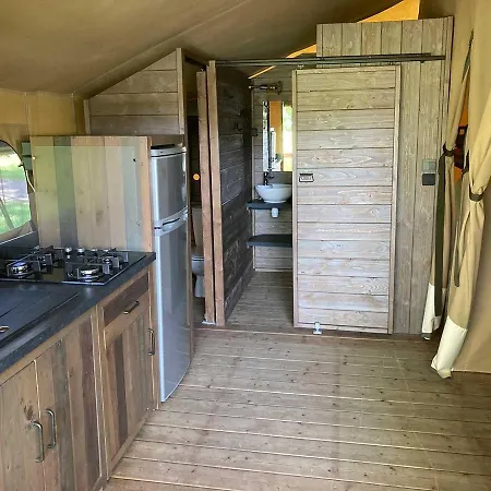 Camping Les Portes Du Perche Mamers Buitenkant foto